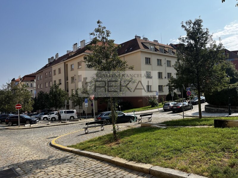 Pronájem Bytu, Praha 1- Malá Strana