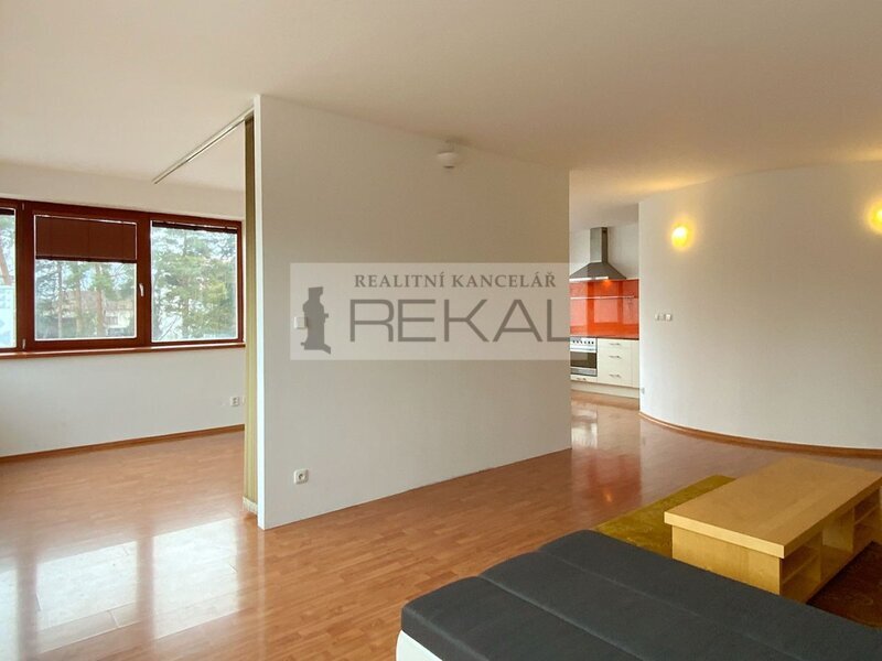 Byt Praha 8  Ďáblice s parkovacím stáním v podzemních garážích